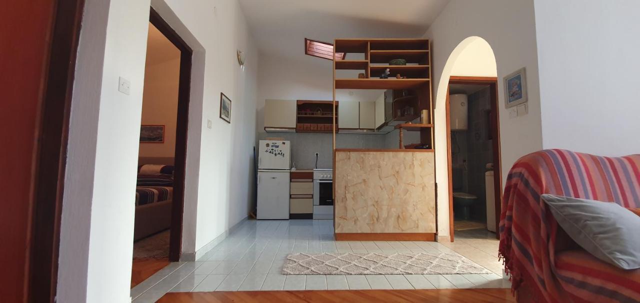 Apartman Suky Sukosan Luaran gambar